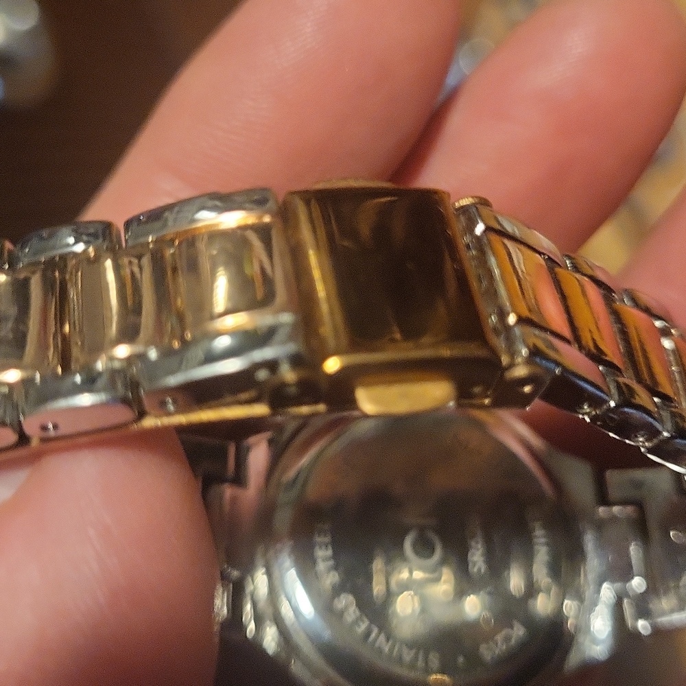 Watch - Picture 2 of 2